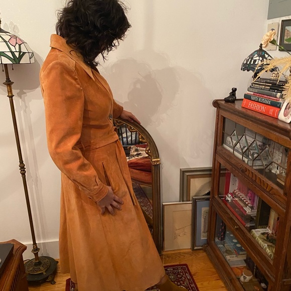 Long saddle tan leather jacket. - Picture 4 of 4